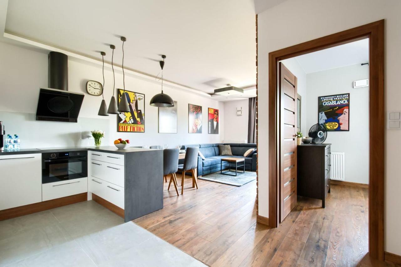 Cinema Apartment - วอร์ซอ ภายนอก รูปภาพ